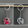 Rund nøglering med personligt foto – Dobbeltsidet design